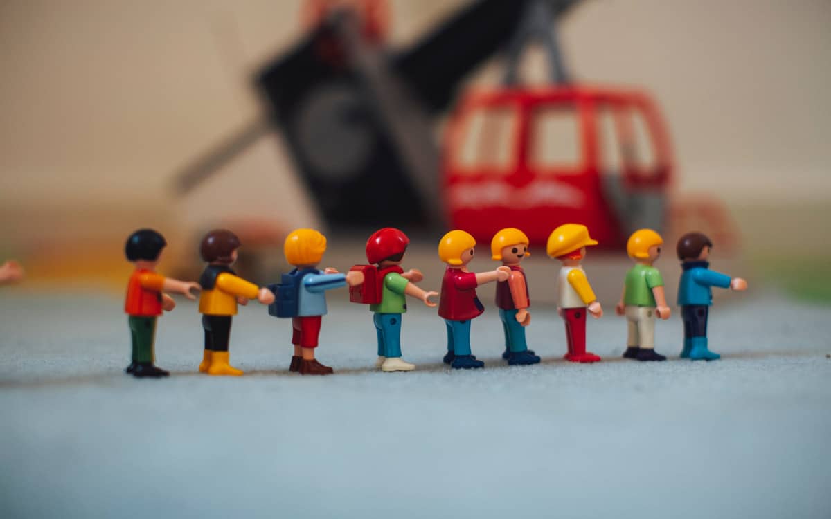 Ordered ActiveRecord in Rails are represented by lego figures Photo by Markus Spiske on Unsplash